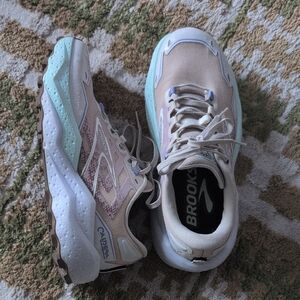 Brooks Women's Caldera Trail Running Shoes Size 8.5
